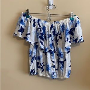 Off the Shoulder Floral Cropped Shirt